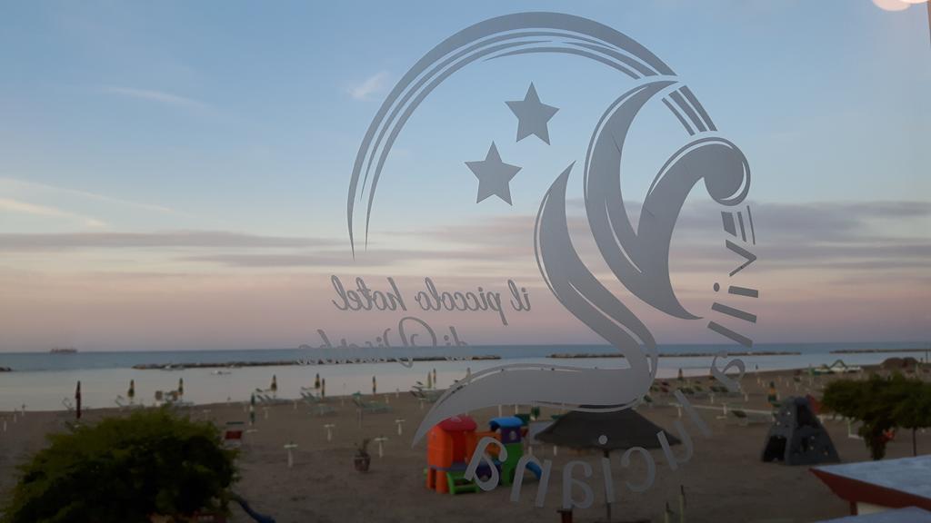 Hotel Vistamare Viserba Rimini Kültér fotó